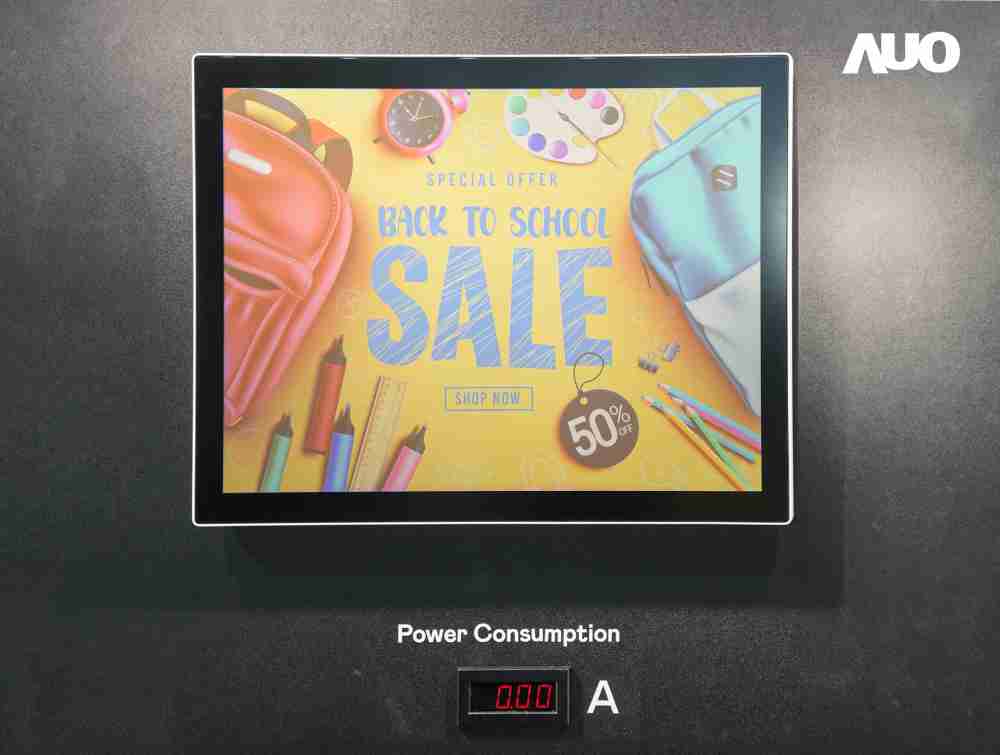 MG电玩展示胆固醇液晶超低耗能户外全彩显示器，，，ChLC（胆固醇液晶）以双稳态技术使静态显示零功耗，，，具省电、、、、高彩度、、环保的特性，，，，还整合软硬件系统解决方案，，，，可透过单一云端平台管理